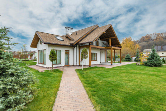 Custom Home vs. Buying Existing: A Comprehensive Comparison